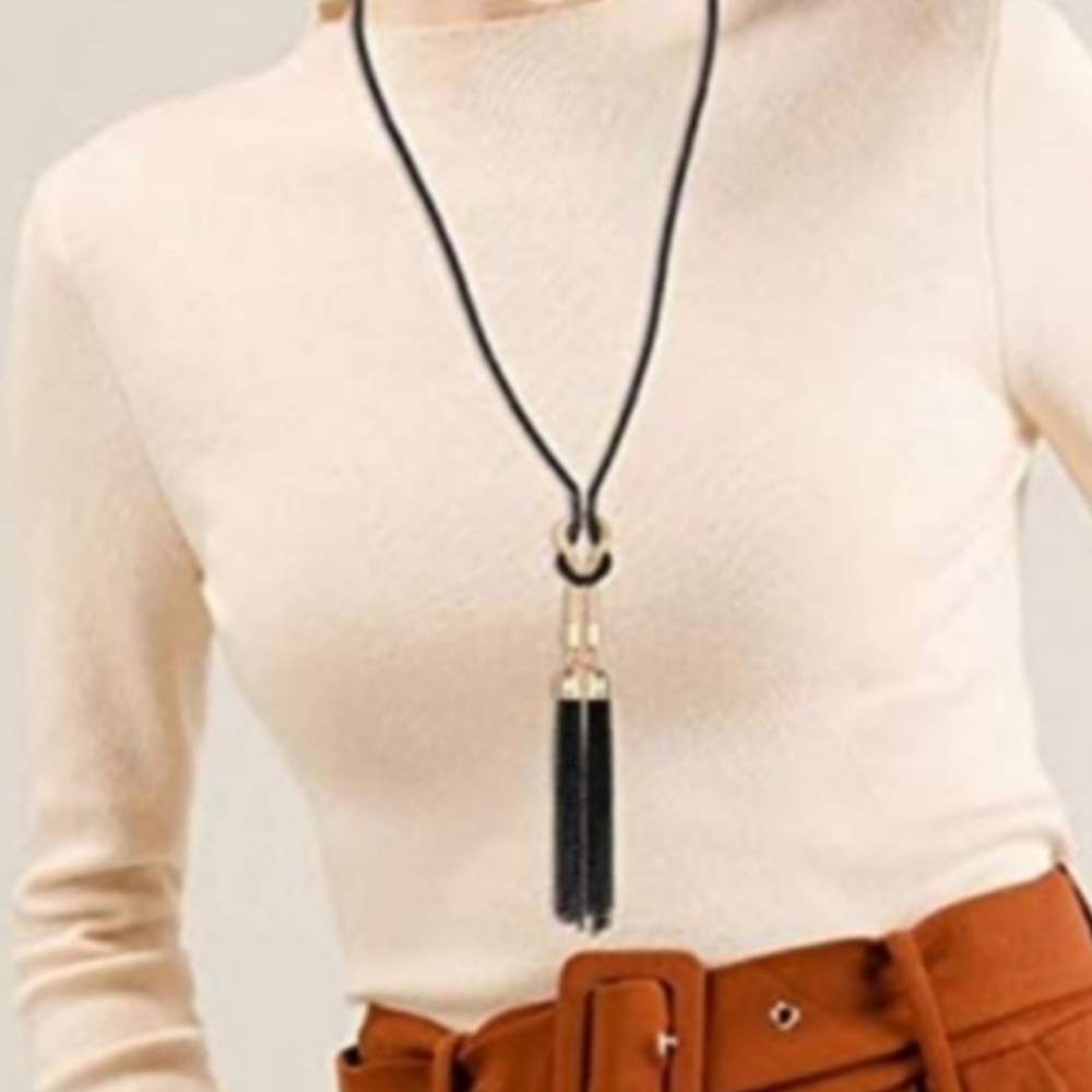 Black & Gold Tassel Pendant Necklace